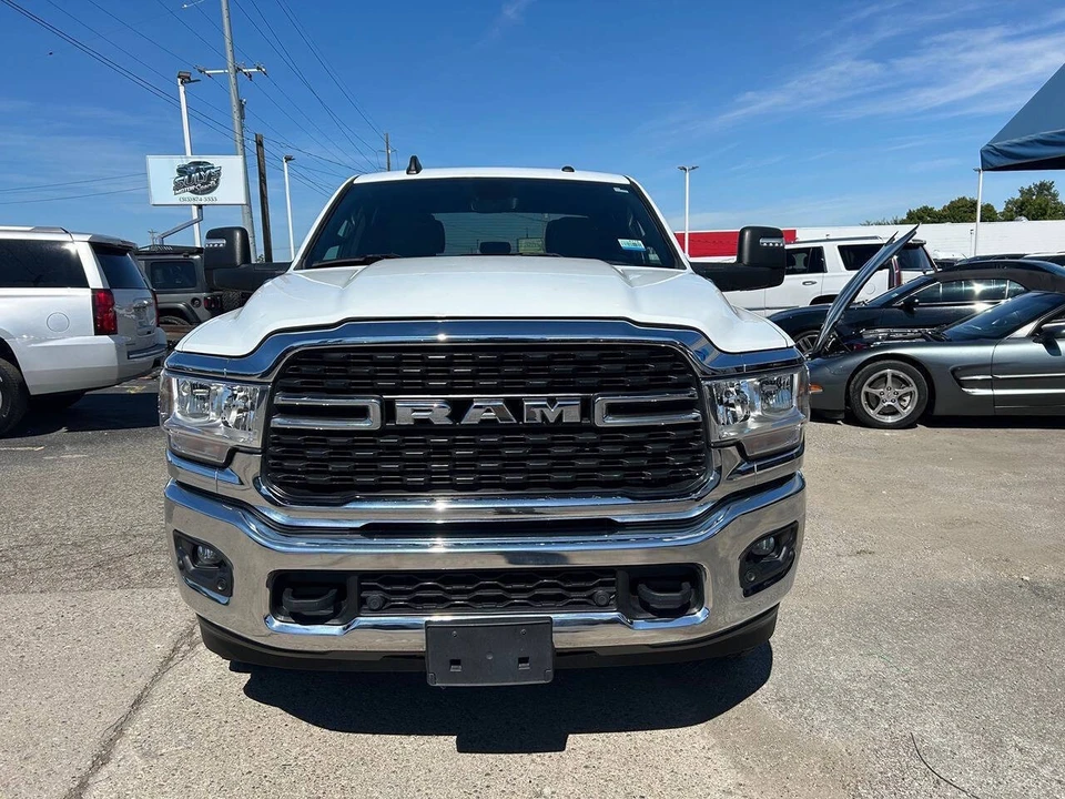 2024 Ram 2500 - Image 3 of 12