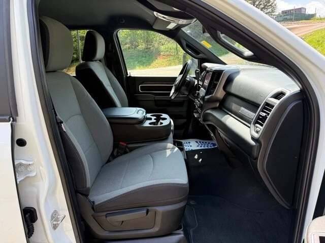 2024 Ram 2500 - Image 19 of 31