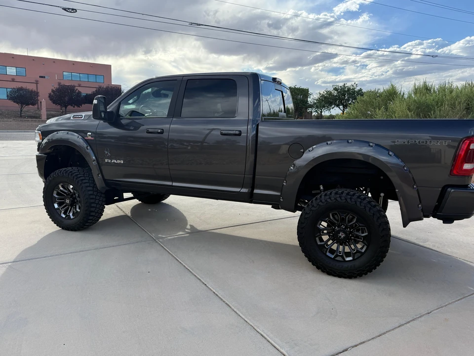 2024 Ram 2500 - Image 9 of 31