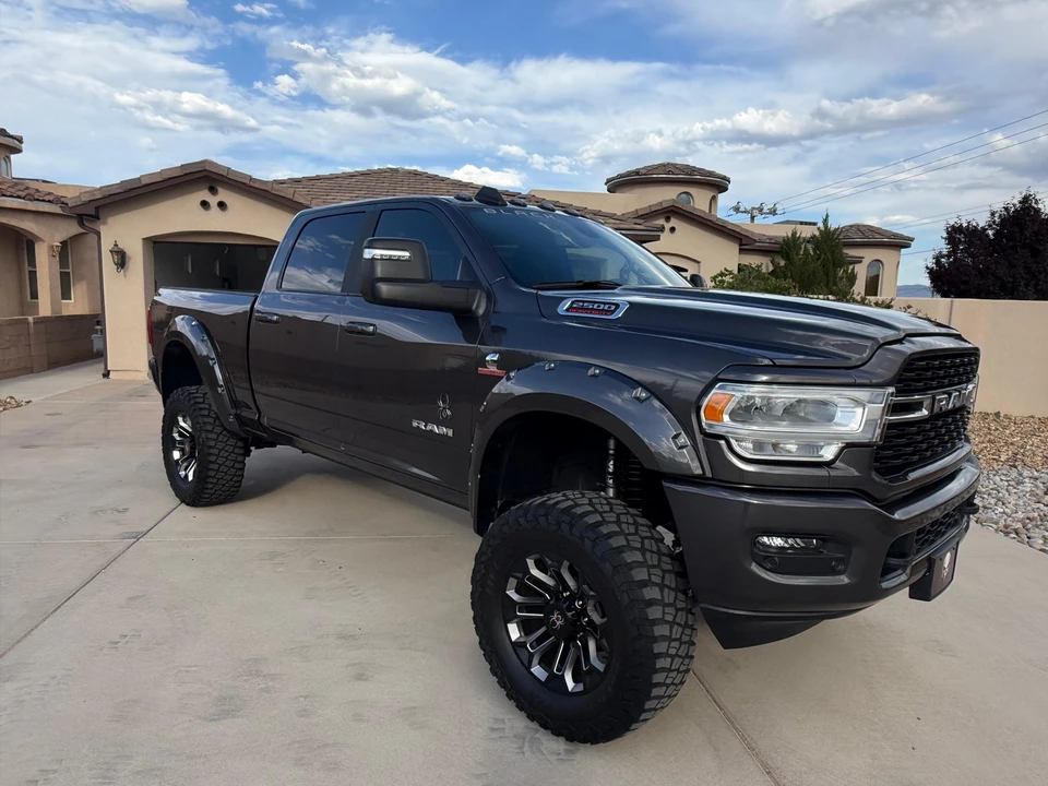 2024 Ram 2500 - Image 18 of 31