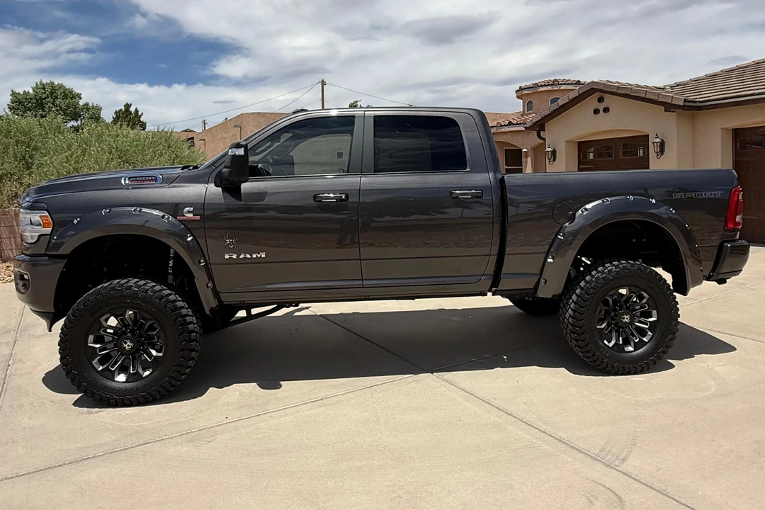 2024 Ram 2500 - Image 3 of 31