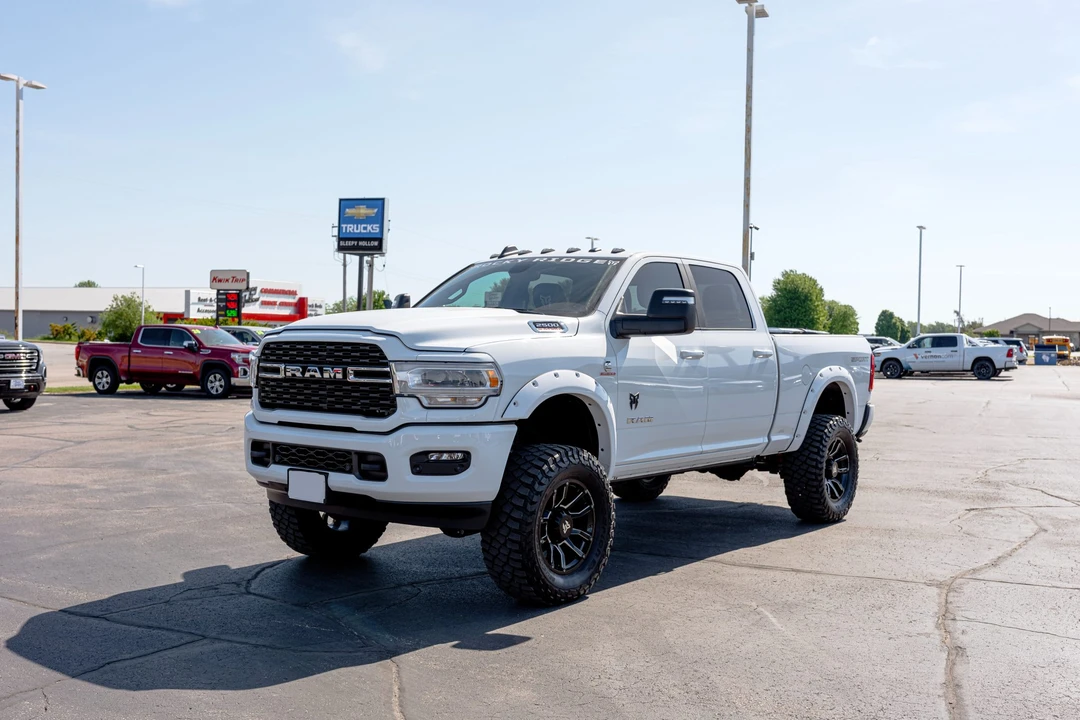 2024 Ram 2500 - Image 2 of 31
