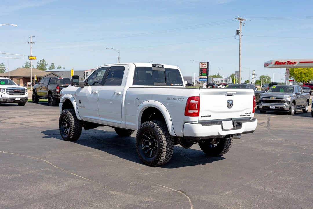 2024 Ram 2500 - Image 4 of 31