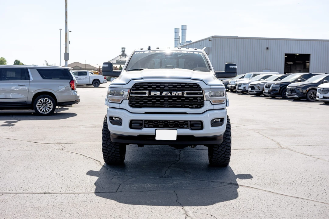 2024 Ram 2500 - Image 10 of 31