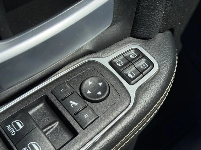 2024 Ram 2500 - Image 19 of 31