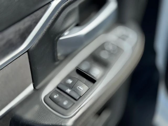 2024 Ram 2500 - Image 18 of 31