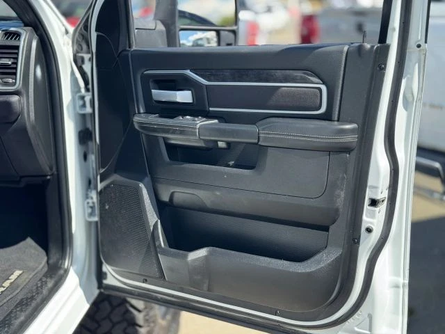 2024 Ram 2500 - Image 27 of 31