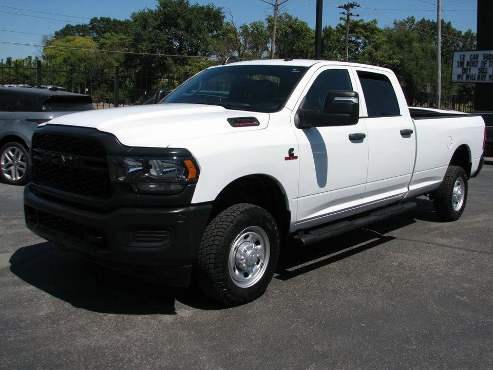 2024 Ram 2500 - Image 2 of 12
