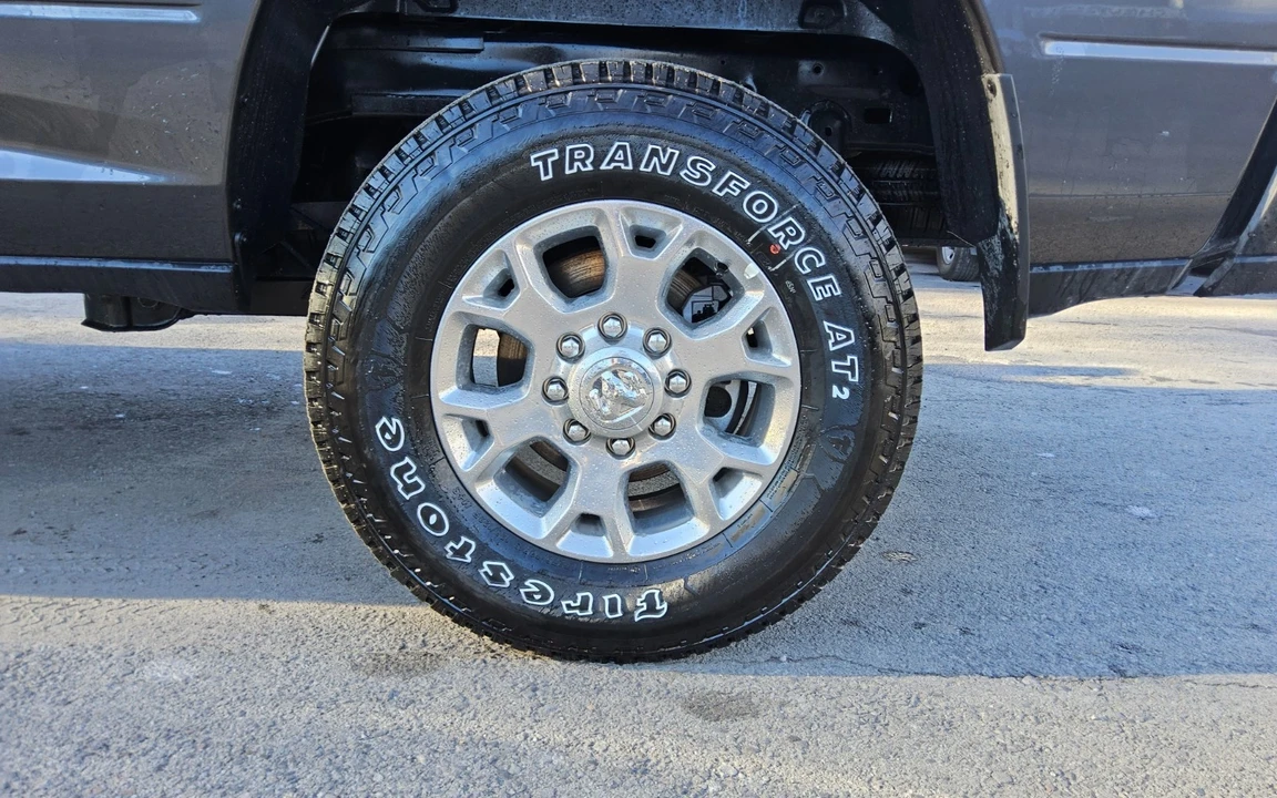 2024 Ram 2500 - Image 9 of 16