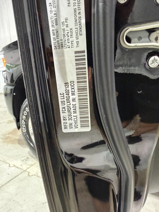 2024 Ram 2500 - Image 15 of 22