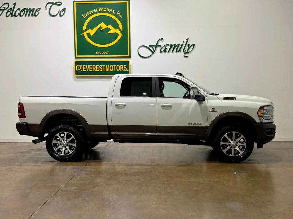 2024 Ram 2500 - Image 9 of 31