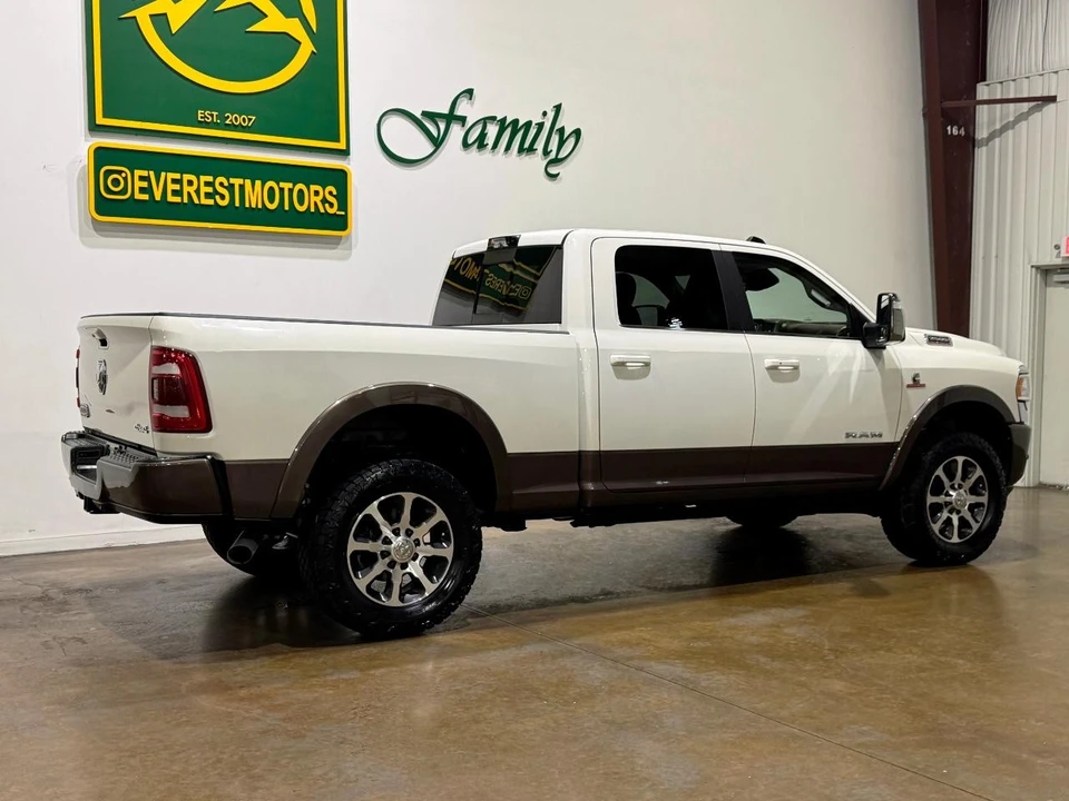 2024 Ram 2500 - Image 8 of 31