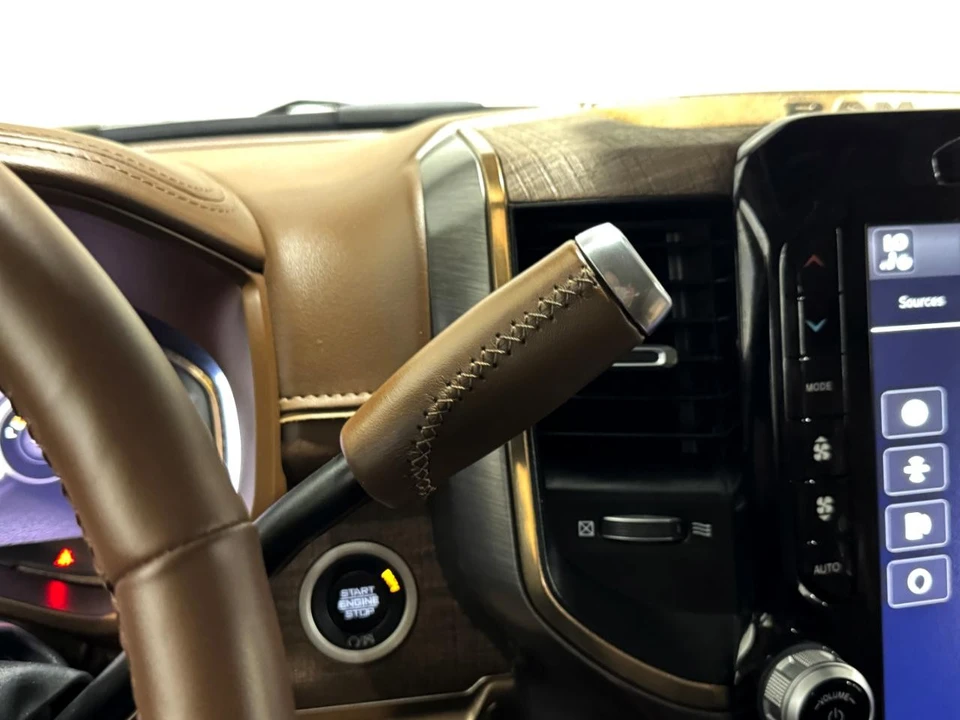 2024 Ram 2500 - Image 24 of 31