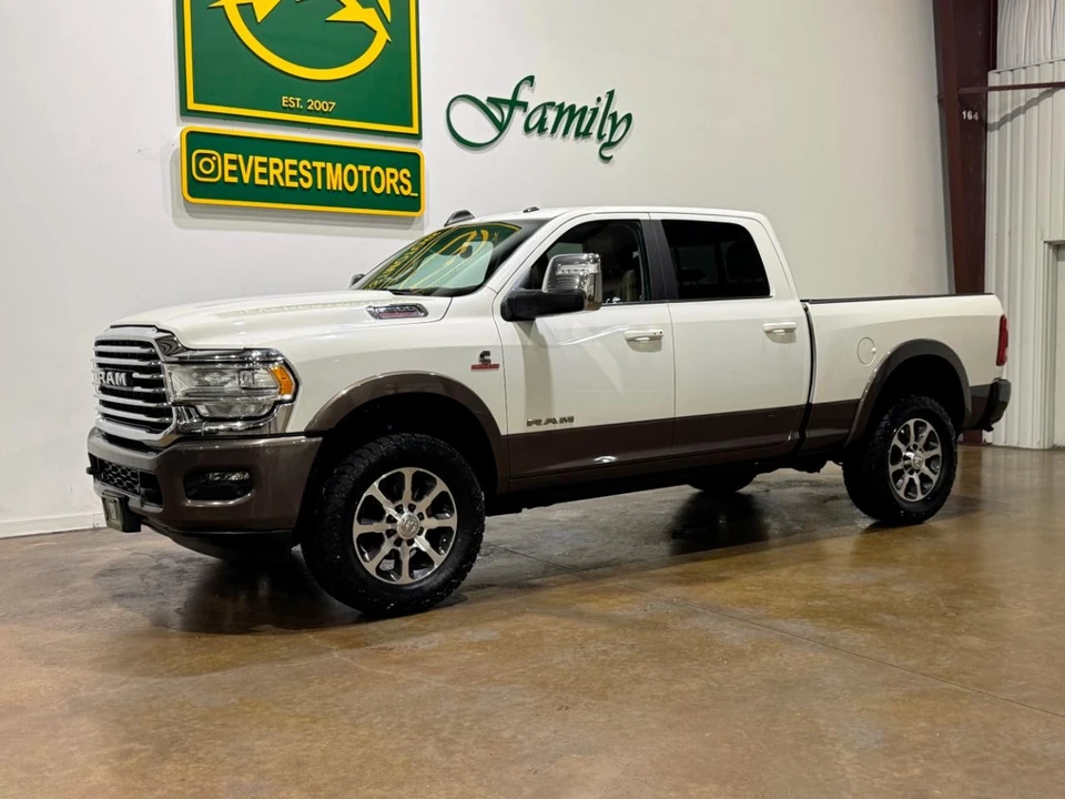 2024 Ram 2500 - Image 3 of 31