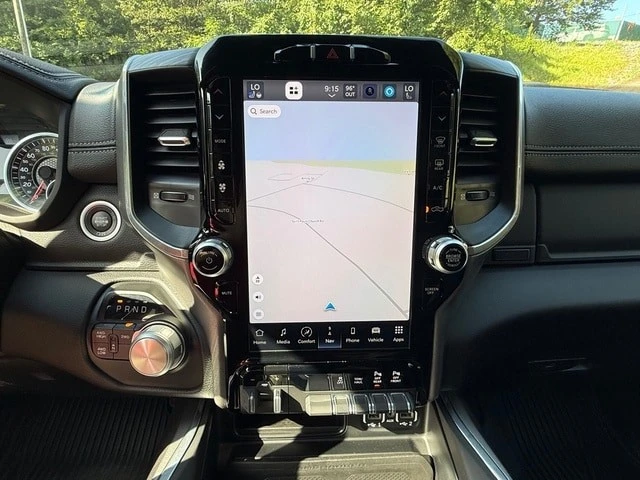 2024 Ram 2500 - Image 25 of 31