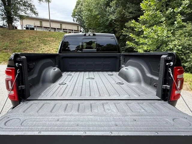 2024 Ram 2500 - Image 8 of 31