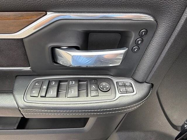 2024 Ram 2500 - Image 14 of 31