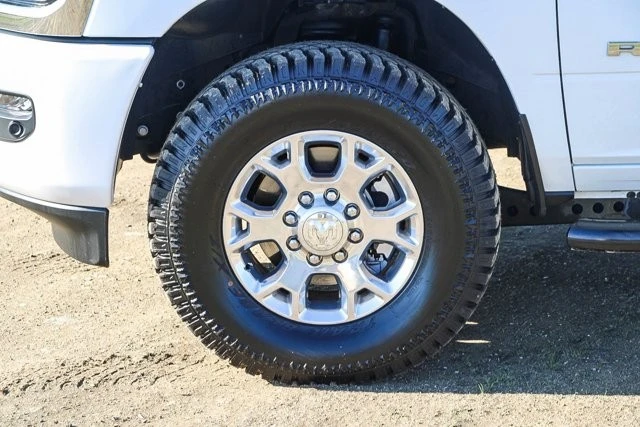 2024 Ram 2500 - Image 9 of 12