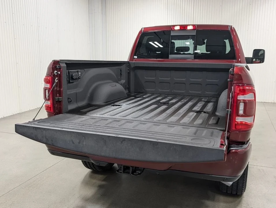2024 Ram 2500 - Image 7 of 10