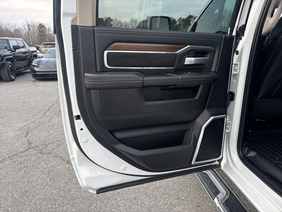 2024 Ram 2500 - Image 29 of 31
