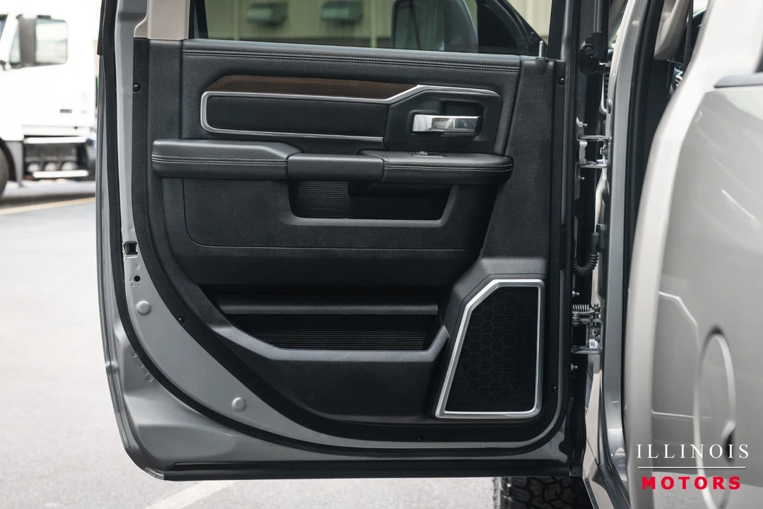 2024 Ram 2500 - Image 23 of 31