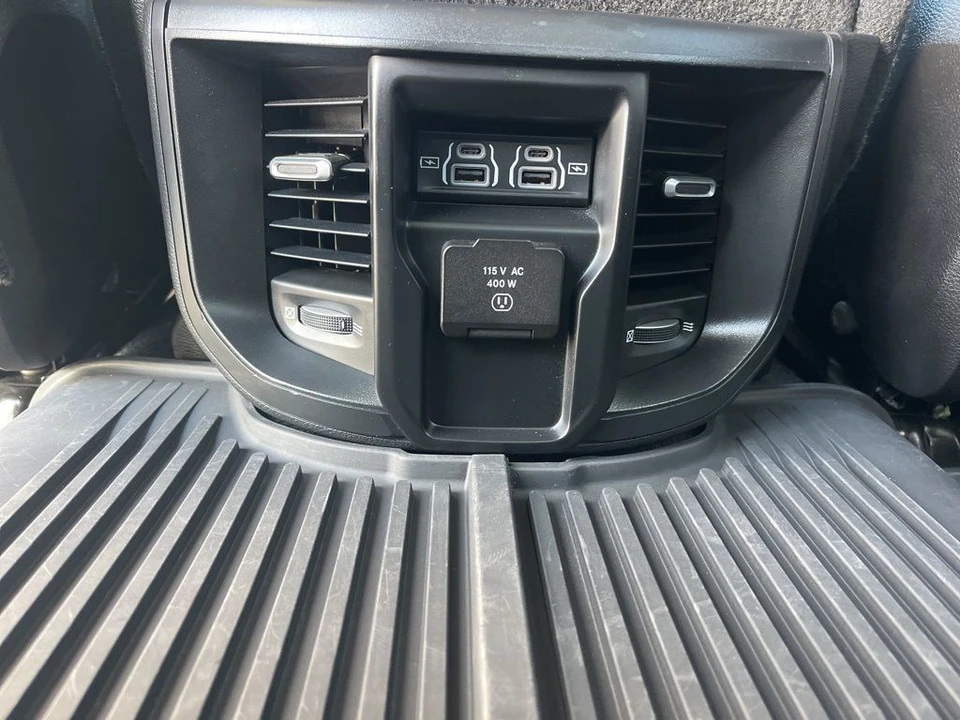 2024 Ram 2500 - Image 15 of 31