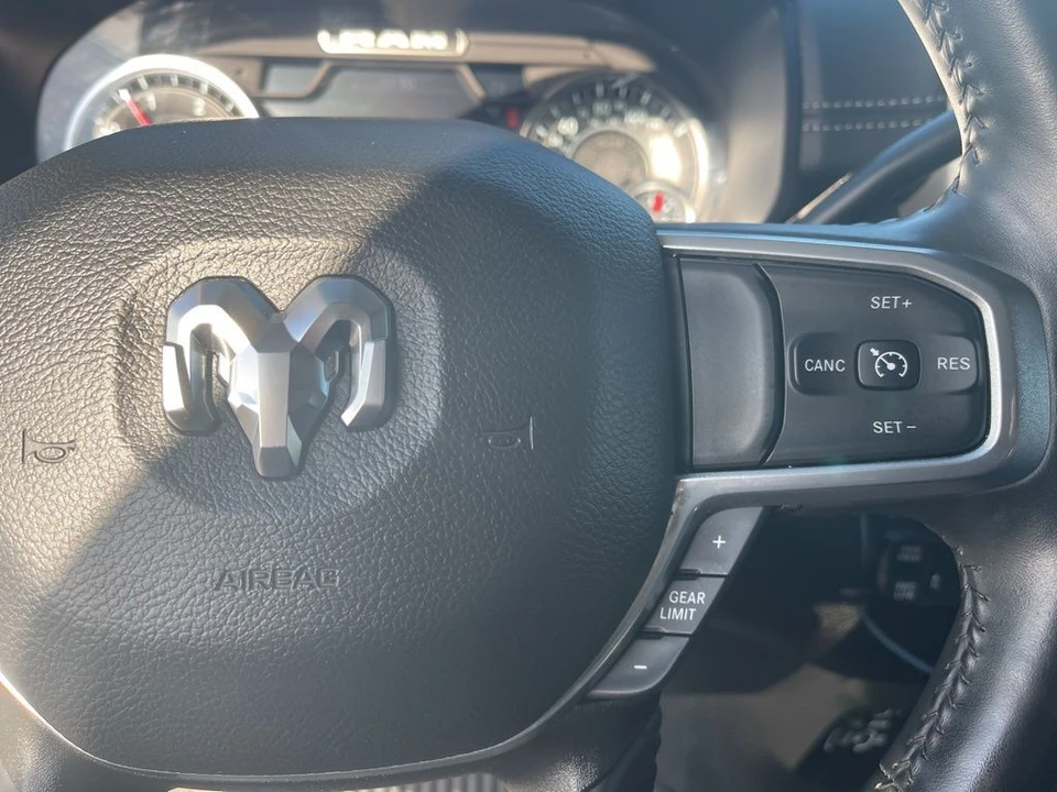2024 Ram 2500 - Image 19 of 31