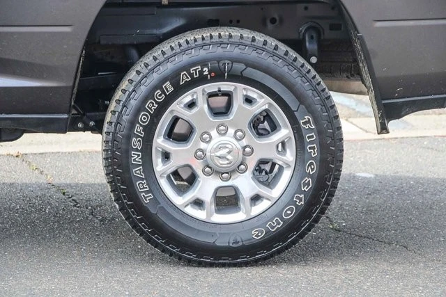 2024 Ram 2500 - Image 10 of 12