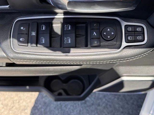 2024 Ram 2500 - Image 16 of 31