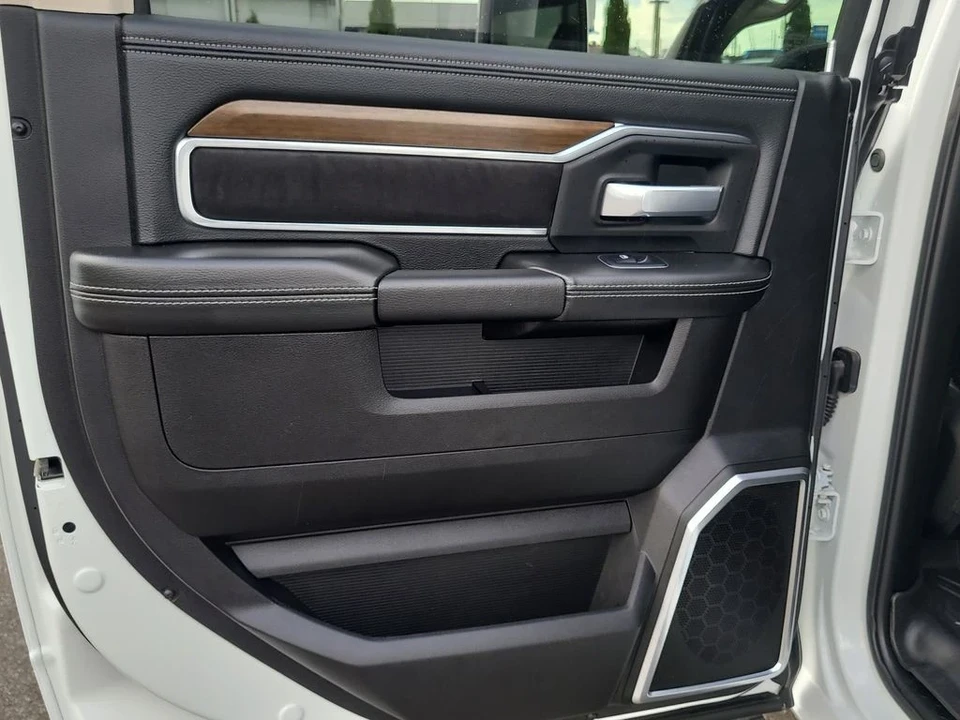 2024 Ram 2500 - Image 10 of 21