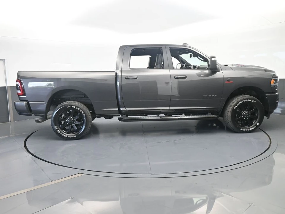 2024 Ram 2500 - Image 7 of 31