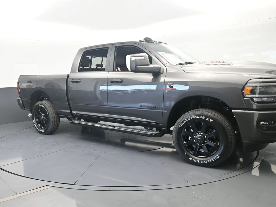 2024 Ram 2500 - Image 8 of 31