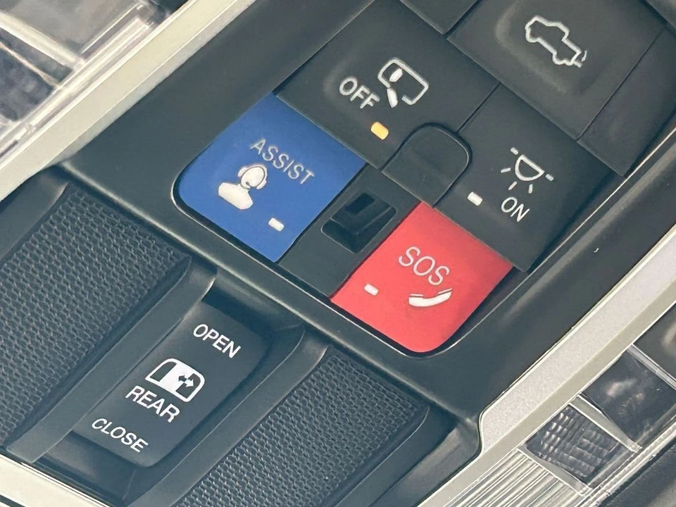 2024 Ram 2500 - Image 23 of 31