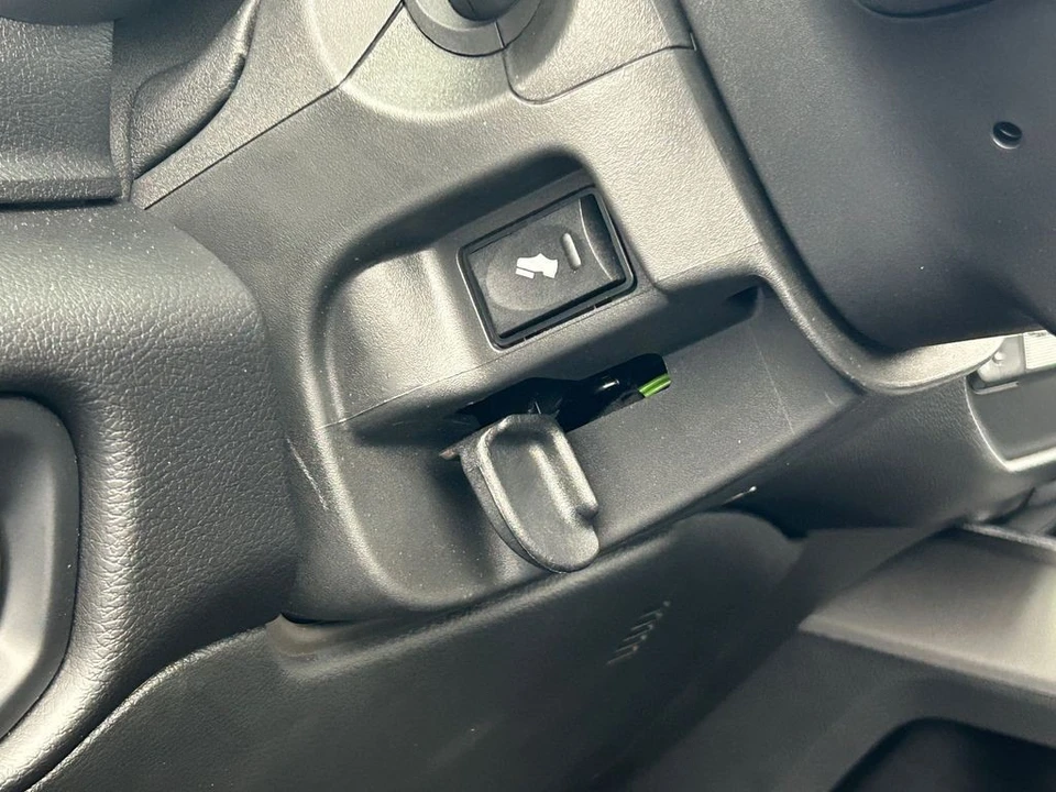 2024 Ram 2500 - Image 18 of 31