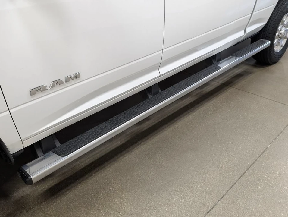 2024 Ram 2500 - Image 25 of 31