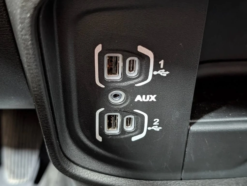 2024 Ram 2500 - Image 8 of 31