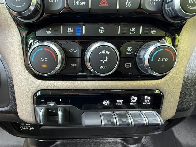 2024 Ram 2500 - Image 27 of 31