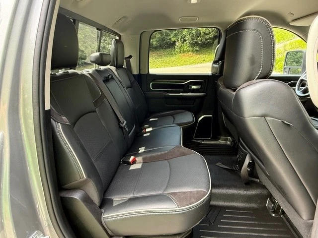 2024 Ram 2500 - Image 17 of 31