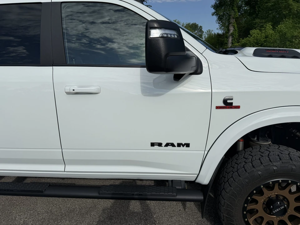 2024 Ram 2500 - Image 23 of 31