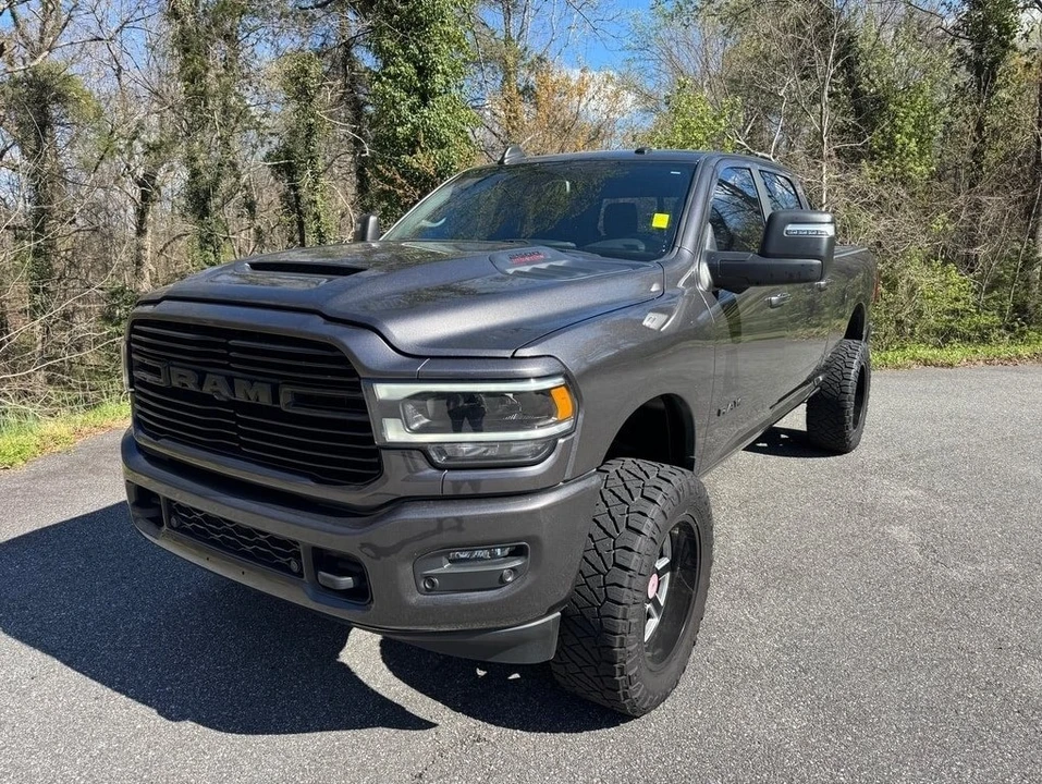 2024 Ram 2500 - Image 2 of 31