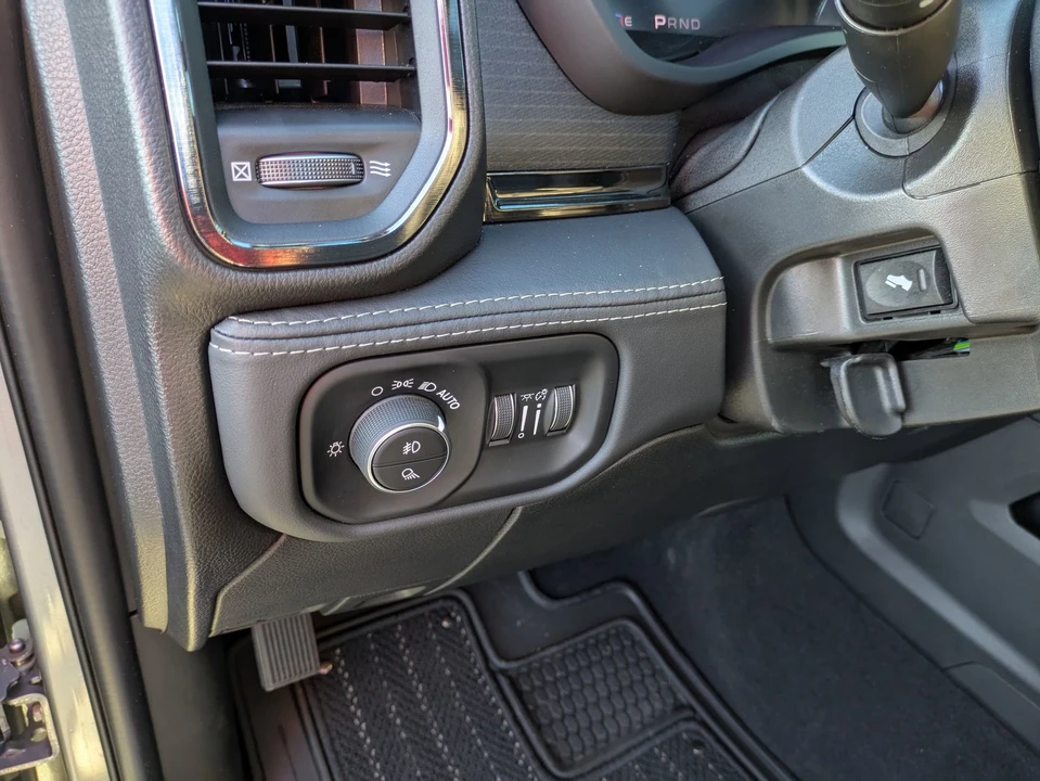 2024 Ram 2500 - Image 17 of 21