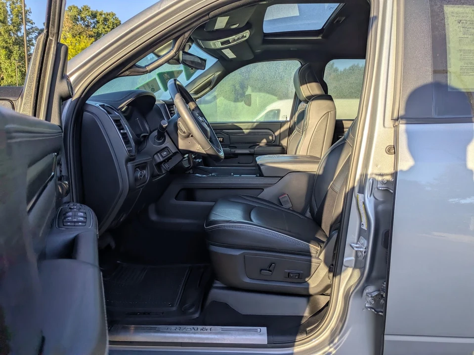 2024 Ram 2500 - Image 12 of 21