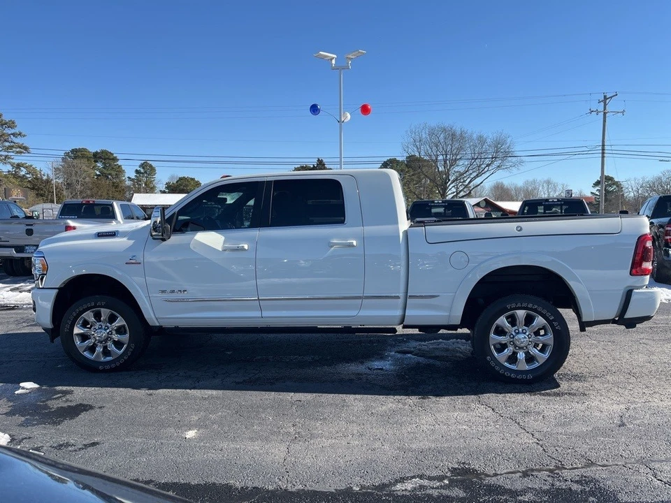 2024 Ram 2500 - Image 8 of 12