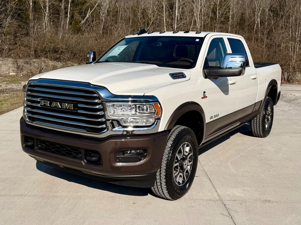 2024 Ram 2500 - Image 2 of 31