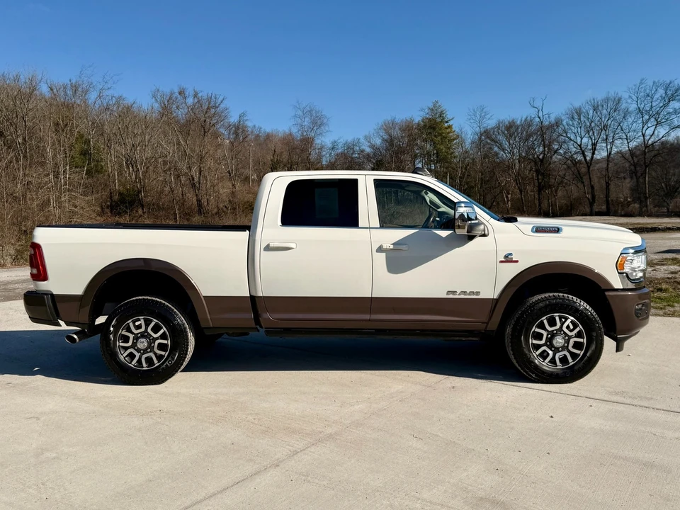 2024 Ram 2500 - Image 8 of 31