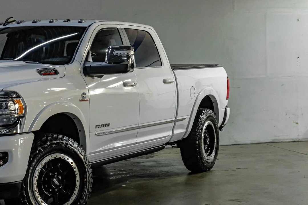 2024 Ram 2500 - Image 10 of 31