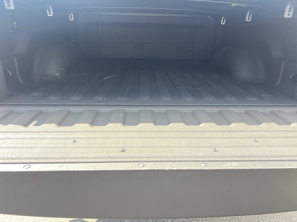 2024 Ram 2500 - Image 6 of 31