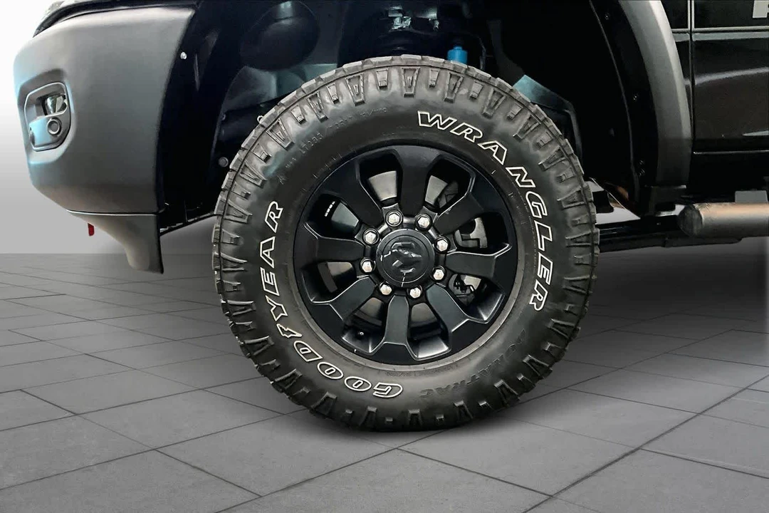 2024 Ram 2500 - Image 10 of 12