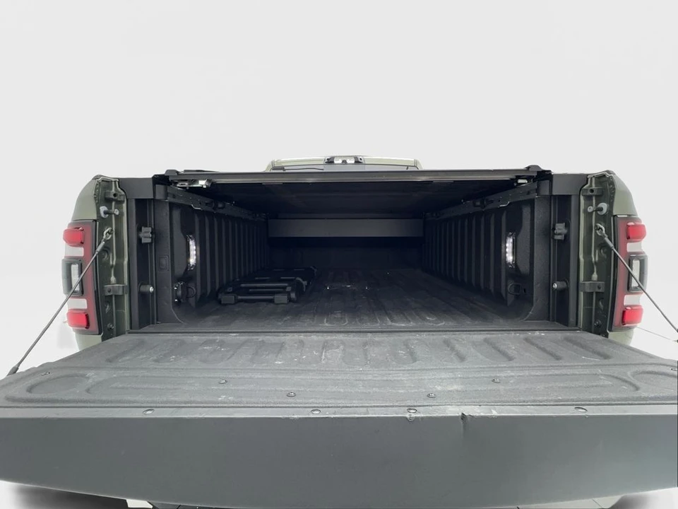 2024 Ram 2500 - Image 14 of 31