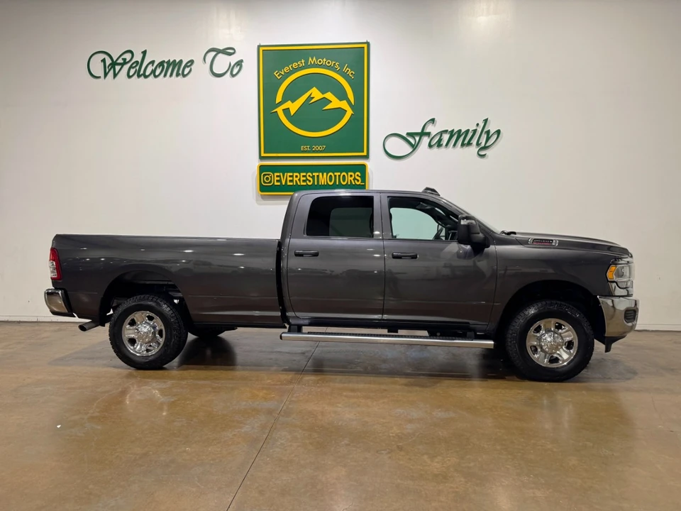 2024 Ram 2500 - Image 9 of 12